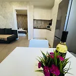 Apartman Americas And Nightlife